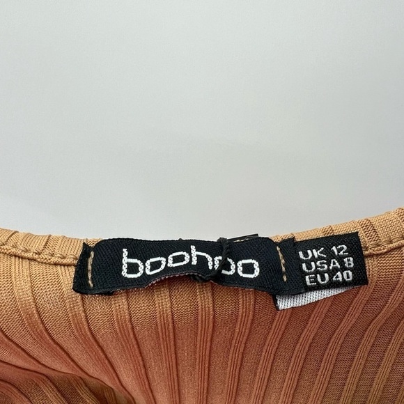 Boohoo Tan Ribbed Knit Scooped Cropped Tank Top Size 12 NWT - Picture 8 of 13